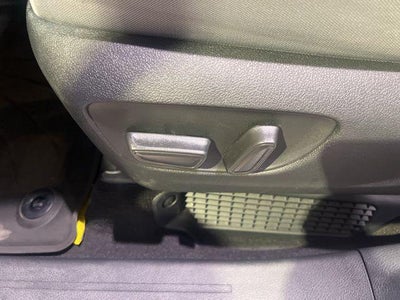 2025 Toyota Sienna LE 8 Passenger