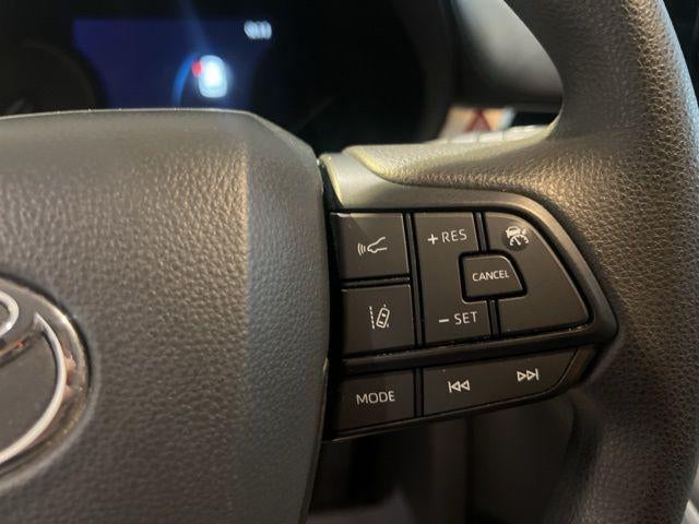 2025 Toyota Sienna LE 8 Passenger