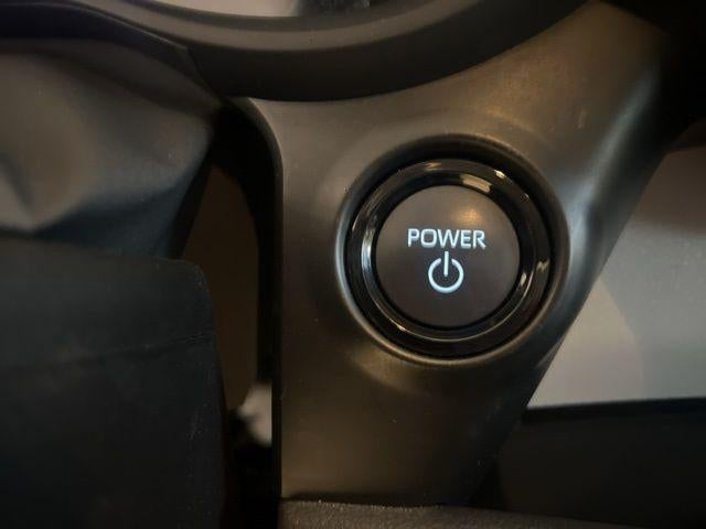 2025 Toyota Sienna LE 8 Passenger