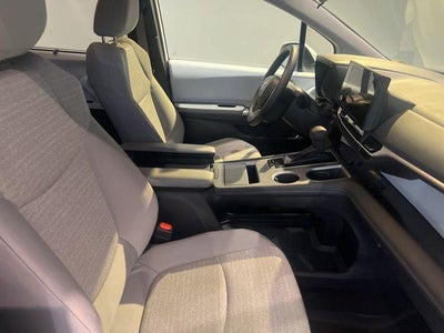 2025 Toyota Sienna LE 8 Passenger