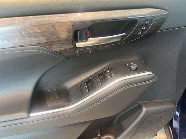 2023 Toyota Highlander Hybrid Limited