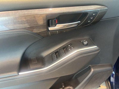 2023 Toyota Highlander Hybrid Limited