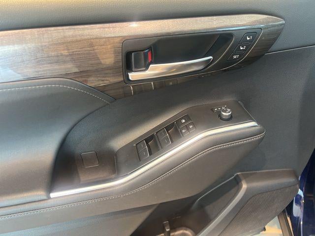 2023 Toyota Highlander Hybrid Limited
