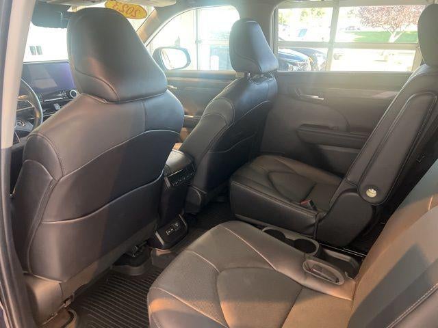 2023 Toyota Highlander Hybrid Limited