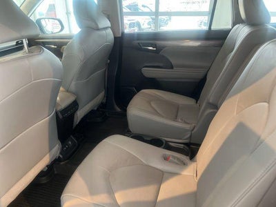2021 Toyota Highlander Hybrid Limited