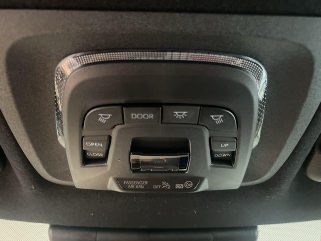 2024 Toyota Corolla Cross Hybrid SE