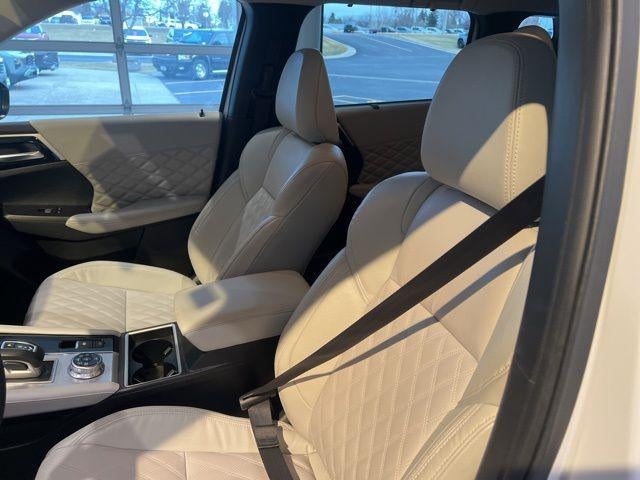 2024 Mitsubishi Outlander PHEV SEL