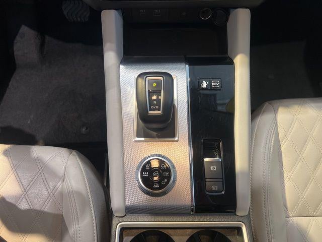 2024 Mitsubishi Outlander PHEV SEL