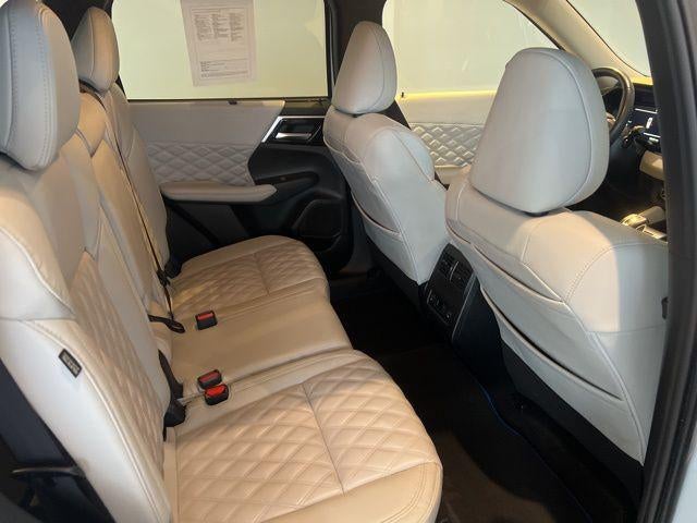 2024 Mitsubishi Outlander PHEV SEL