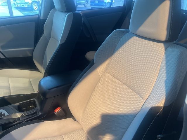 2018 Toyota RAV4 Hybrid XLE