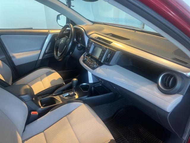 2018 Toyota RAV4 Hybrid XLE