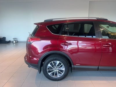 2018 Toyota RAV4 Hybrid XLE