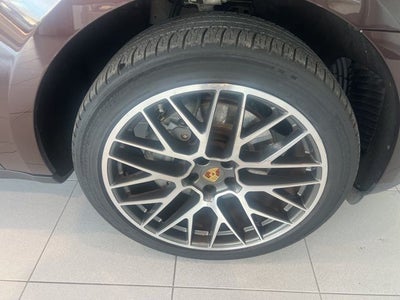 2021 Porsche Macan S