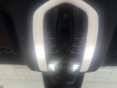 2021 Porsche Macan S