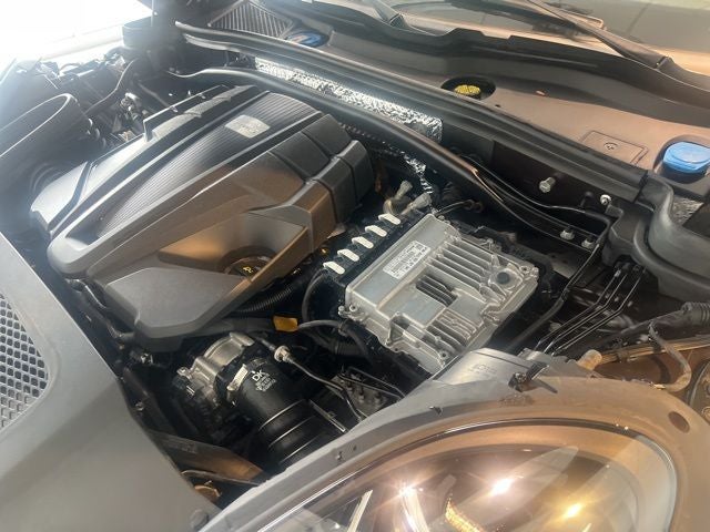 2021 Porsche Macan S