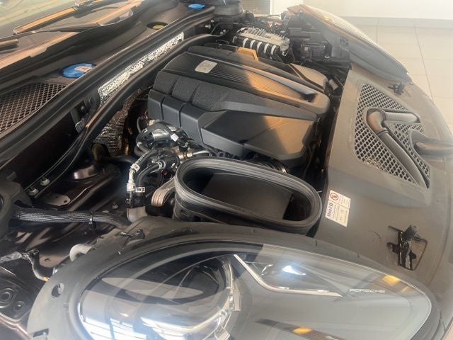 2021 Porsche Macan S