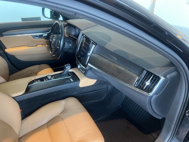 2018 Volvo V90 Cross Country T6 AWD