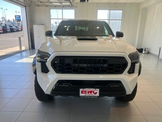 2026 Toyota Tacoma i-FORCE MAX Tacoma TRD Pro