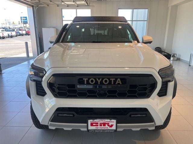 2026 Toyota Tacoma i-FORCE MAX Tacoma Trailhunter