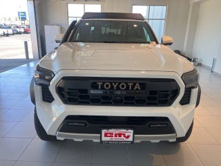 2026 Toyota Tacoma i-FORCE MAX Tacoma Trailhunter