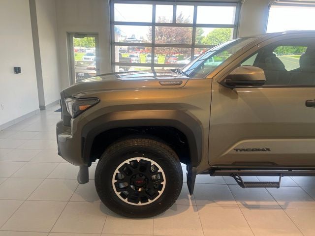 2026 Toyota Tacoma i-FORCE MAX Tacoma TRD Off-Road