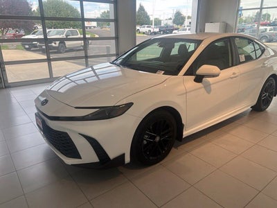 2026 Toyota Camry SE AWD