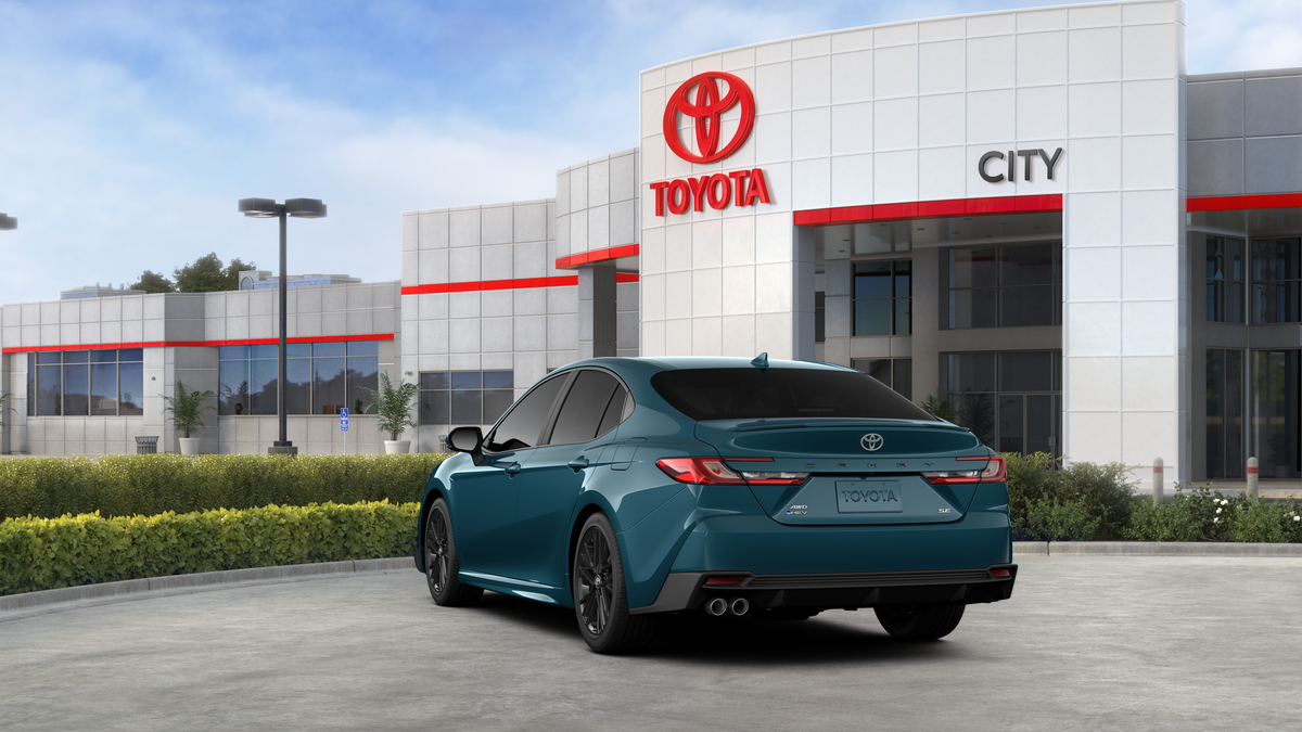 2026 Toyota Camry SE AWD