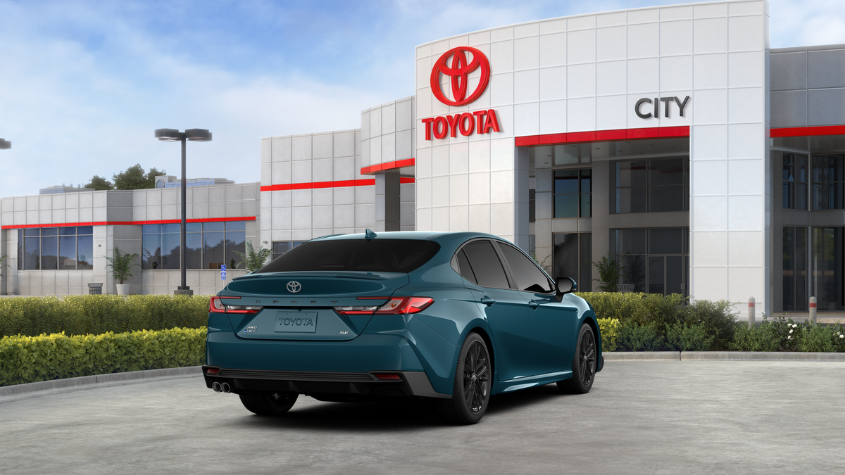 2026 Toyota Camry SE AWD