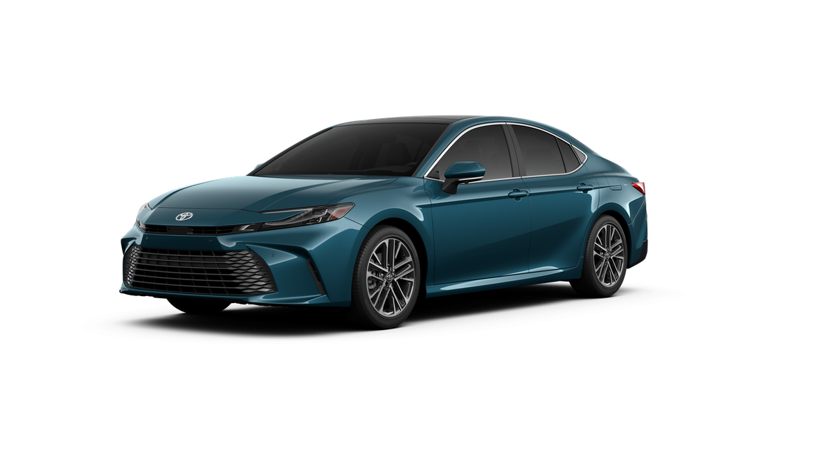 2026 Toyota Camry XLE AWD Hybrid's photo