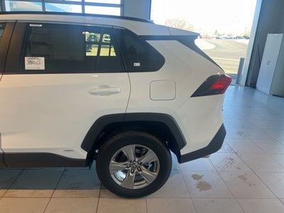 2025 Toyota RAV4 Hybrid XLE