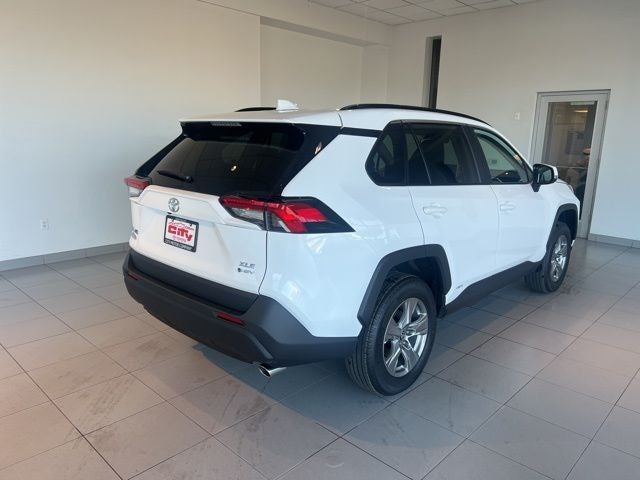 2025 Toyota RAV4 Hybrid XLE