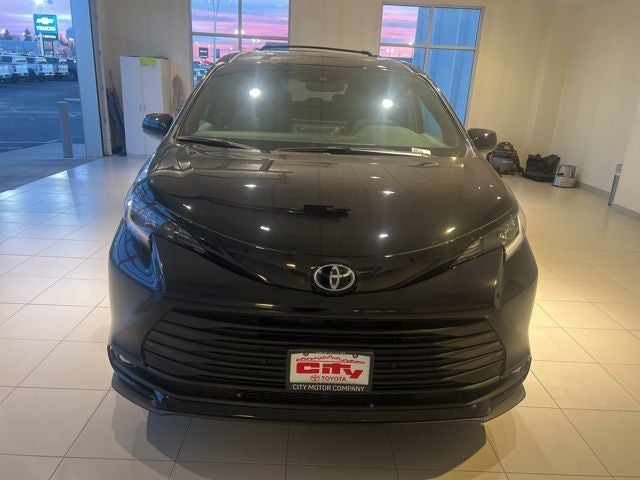 2026 Toyota Sienna Woodland Edition