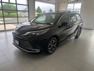 2026 Toyota Sienna Platinum