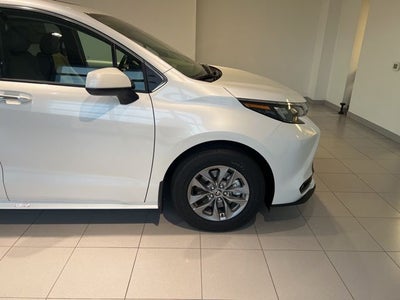 2026 Toyota Sienna XLE