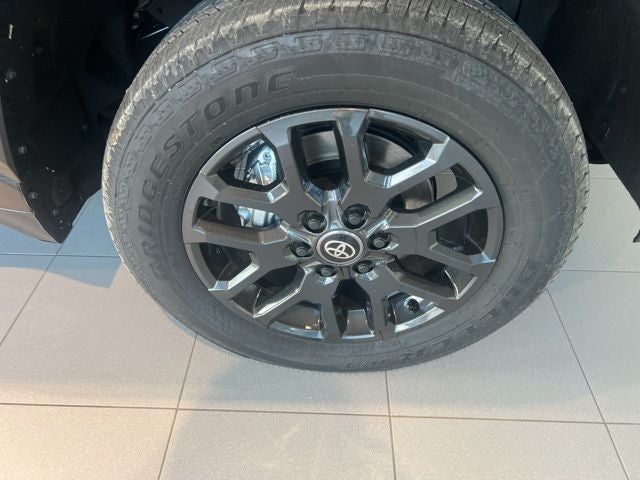 2025 Toyota Tundra i-FORCE MAX Tundra Platinum