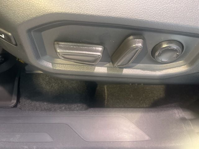 2025 Toyota Tundra i-FORCE MAX Tundra Platinum