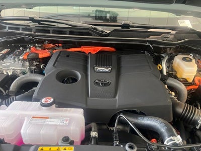 2026 Toyota Tundra i-FORCE MAX Tundra Platinum