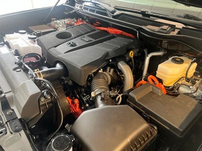 2026 Toyota Tundra i-FORCE MAX Tundra Platinum