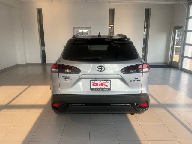 2026 Toyota Corolla Cross Hybrid SE
