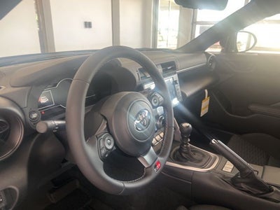 2025 Toyota GR86 MT