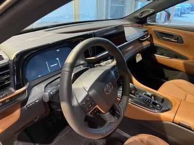 2025 Toyota Toyota Crown Signia Limited