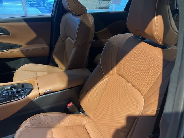 2025 Toyota Toyota Crown Signia Limited