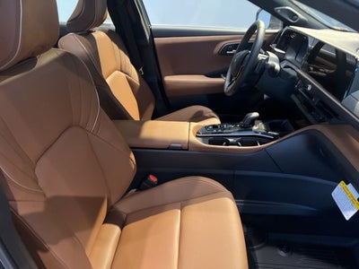 2025 Toyota Toyota Crown Signia Limited