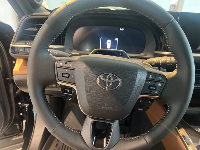 2026 Toyota Toyota Crown Signia Limited