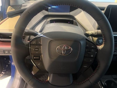 2026 Toyota Prius Plug-in Hybrid SE