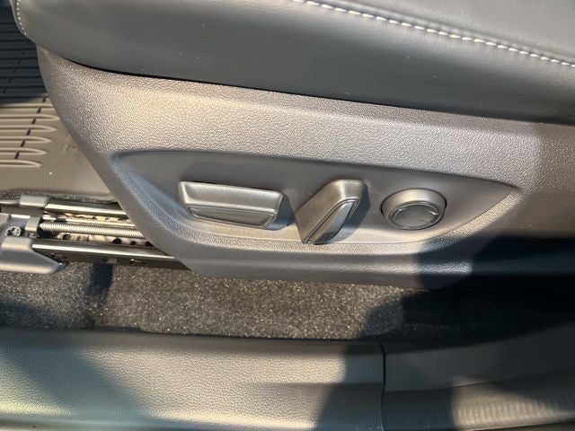 2026 Toyota Toyota Crown Platinum