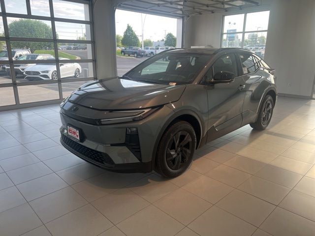 2026 Toyota C-HR SE