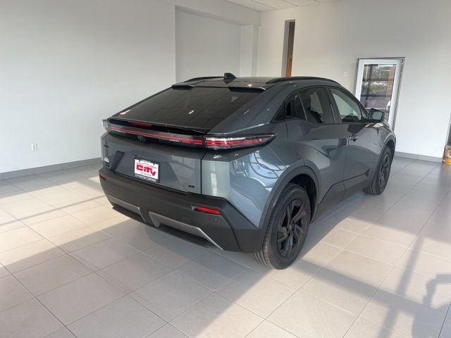 2026 Toyota C-HR SE