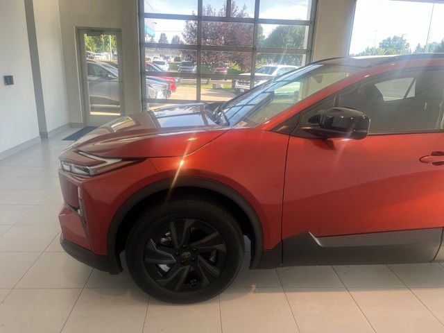 2026 Toyota C-HR SE