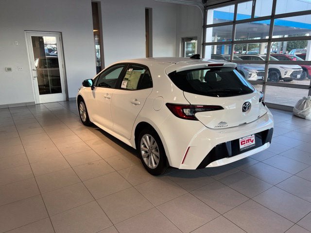 2027 Toyota Corolla Hatchback SE